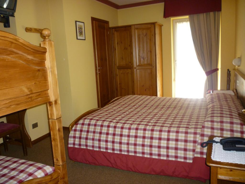 Hotel I Rododendri Valfurva Quarto foto